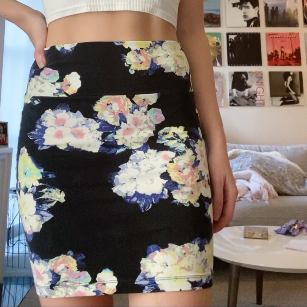 Floral black mini skirt